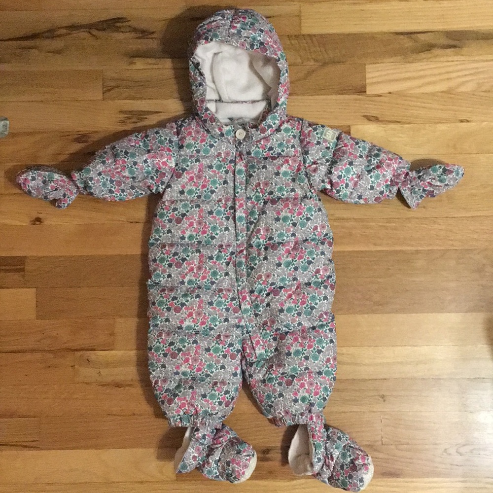 0-6 Baby GAP Floral Snowsuit 🌺🌿🌸🌿